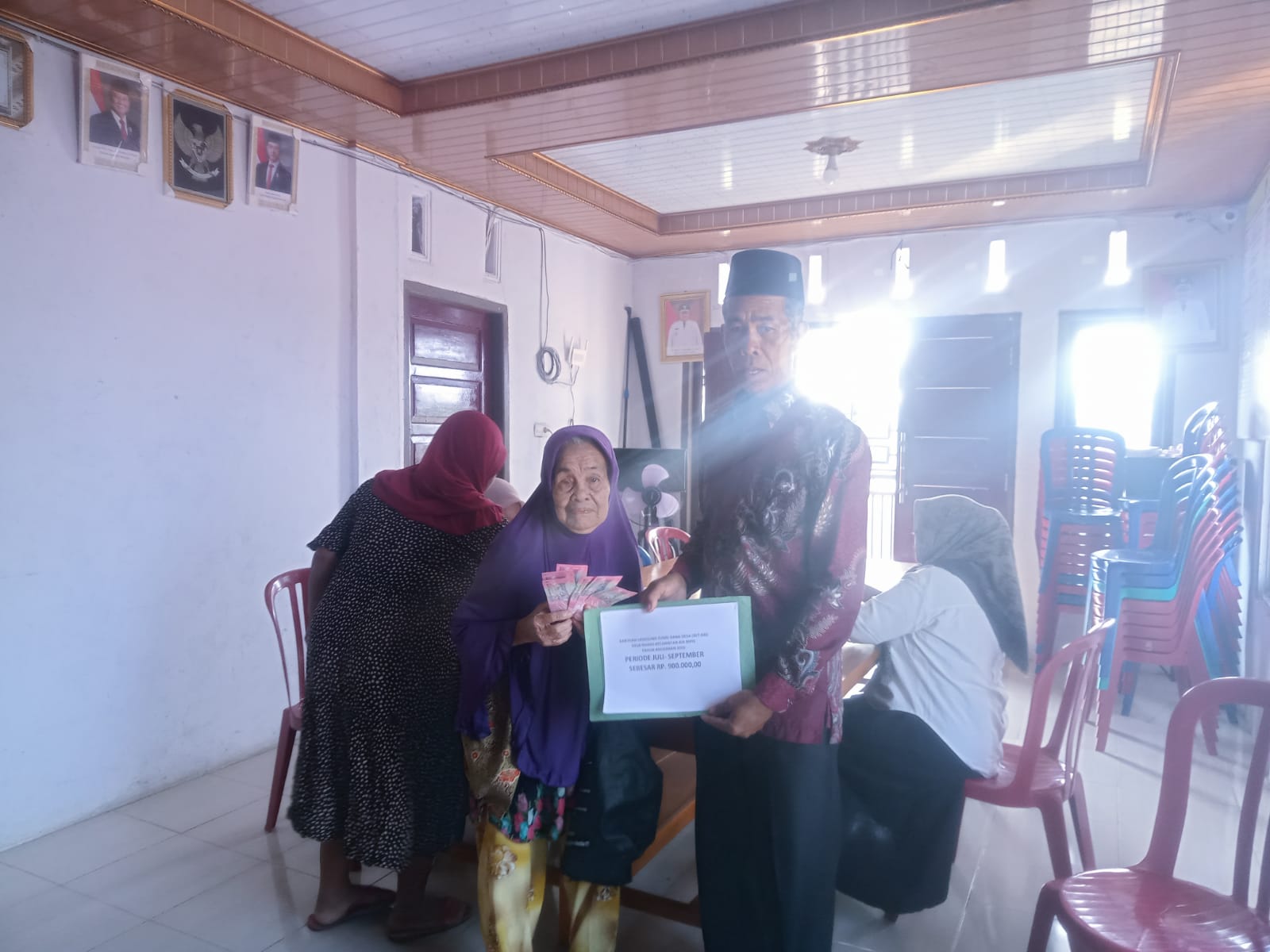 Pemberian Bantuan Langsung Tunai-Dana Desa (BLT-DD)